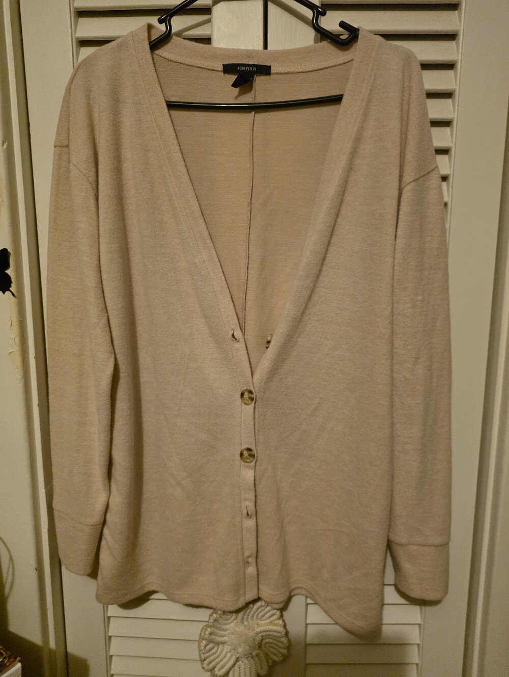 Forever 21 Beige Button-Front Women's Cardigan - Like New